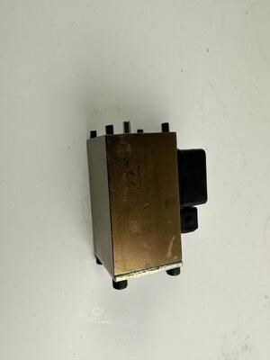 0009736081 solenoid valve Linde Reach Stacker Parts