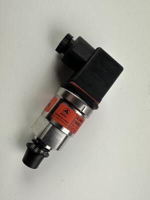 B240600000249 pressure sensor Sany Reach Stacker Parts